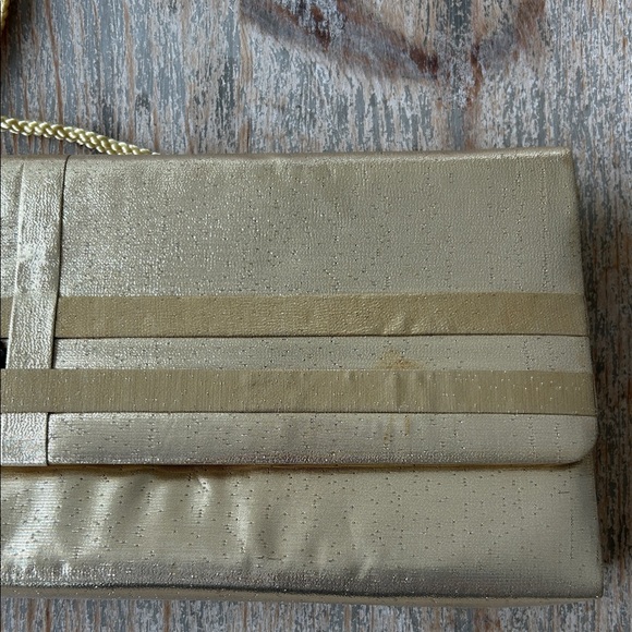 Vintage Gold Evening Clutch Bag with Strap - Picture 3 of 4